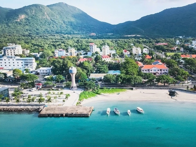 Tập đoàn Cao su đề xuất làm nhà máy điện mặt trời tại núi Lò Vôi, Côn Đảo